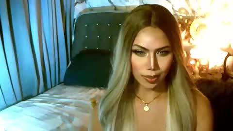 Snapshot of yournightmare_chloe chatting on March 15, 4:35 pm Chloe online show from March 15, 4:35 pm