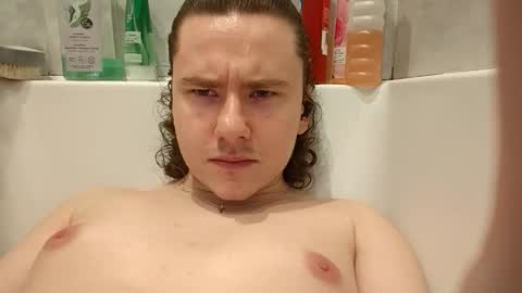 Nylon slave online show from March 23, 2:15 am