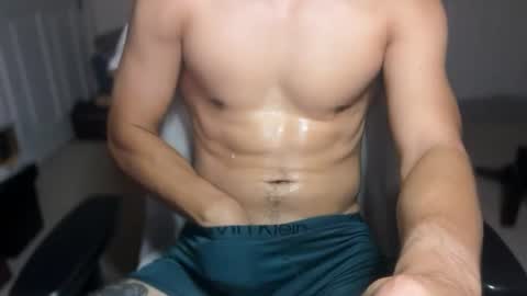 yourpleasureshot online show from June 16, 4:04 am