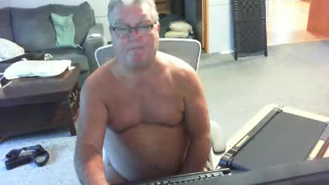 yourpoppi55 online show from July 8, 12:42 pm