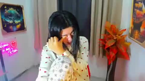 Trish online show from March 8, 8:45 pm