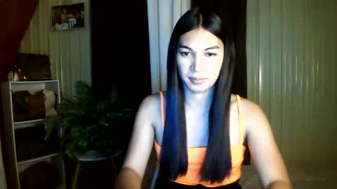 yoursubmissive_larah online show from June 11, 2:37 pm