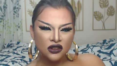 Snapshot of yourtrannyqueenxxx chatting on July 15, 10:37 pm Anastacia Grey online show from July 15, 10:37 pm