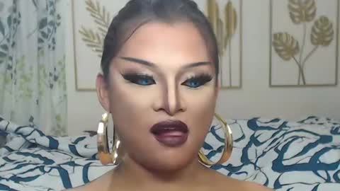 Snapshot of yourtrannyqueenxxx chatting on July 16, 10:43 am Anastacia Grey online show from July 16, 10:43 am