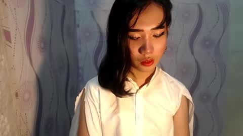 yourwife_material99 online show from March 24, 2:55 pm