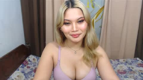 Snapshot of youungsextdeity chatting on August 8, 8:49 am cathy online show from August 8, 8:49 am