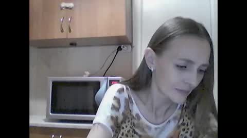 Youur light online show from January 9, 7:59 pm