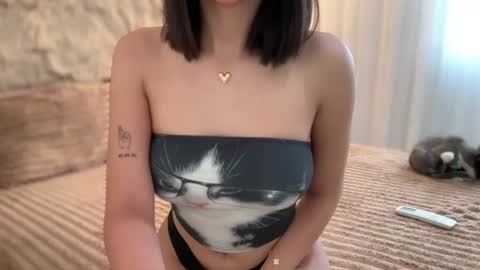 YowgineTheGreat online show from March 19, 5:22 am