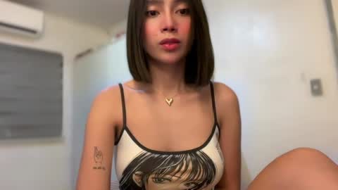 YowgineTheGreat online show from April 16, 9:54 am