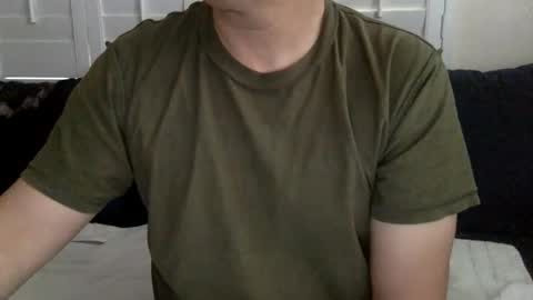 Snapshot of yque2 chatting on February 19, 3:30 pm yque online show from February 19, 3:30 pm