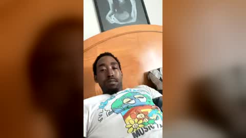 yudyhippie online show from August 5, 1:58 pm