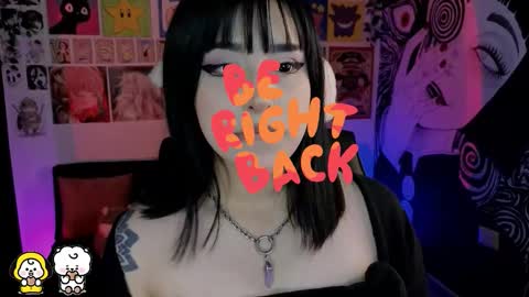    rawr   Anne Independent model      online show from December 19, 4:14 pm