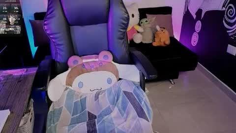    rawr   Anne Independent model      online show from February 13, 1:12 am