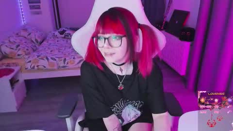 Yumi 3 online show from March 23, 4:44 pm