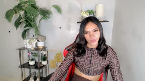 CALL ME YUMLEXX online show from August 7, 1:46 pm