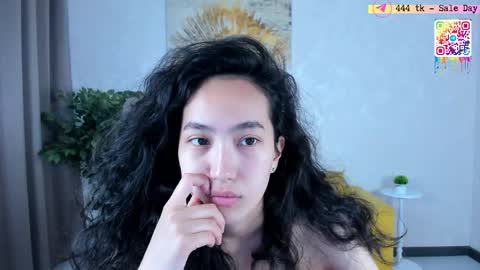 Snapshot of yummy_lamii chatting on June 1, 3:30 am Cindey online show from June 1, 3:30 am
