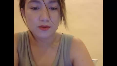 yummyclaya online show from January 8, 8:05 am