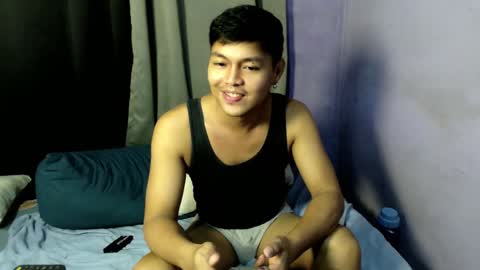 Snapshot of yuri_nation chatting on December 1, 11:36 pm yuri nation online show from December 1, 11:36 pm