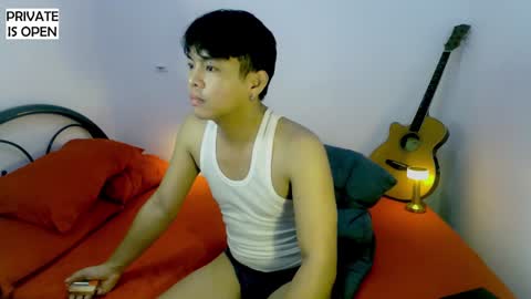 Snapshot of yuri_nation chatting on February 6, 3:06 am yuri nation online show from February 6, 3:06 am