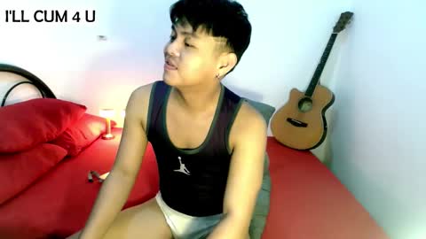 Snapshot of yuri_nation chatting on February 17, 9:35 am yuri nation online show from February 17, 9:35 am