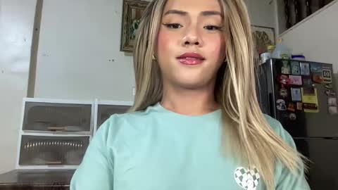 Miss Cali online show from March 13, 9:21 pm