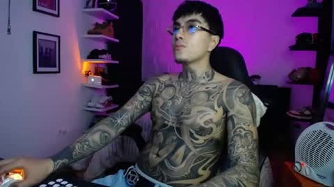 Snapshot of zac_muller1 chatting on July 20, 4:05 am zac_muller1 online show from July 20, 4:05 am