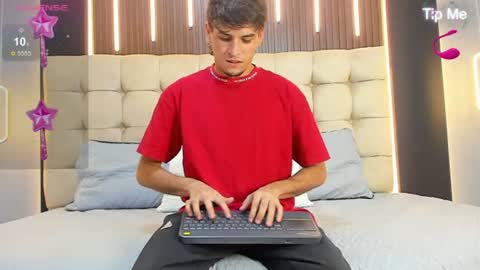 zack23__ online show from July 2, 3:17 am