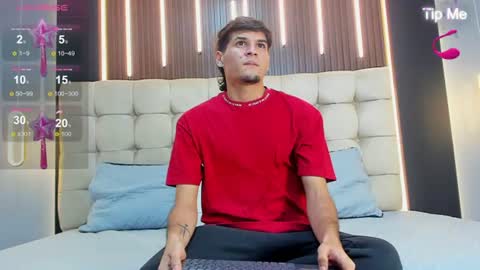zack23__ online show from July 2, 3:23 am