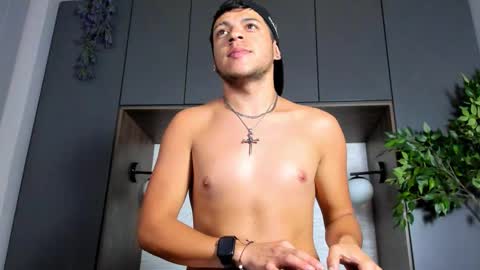 Zack Falcon online show from February 5, 7:40 pm