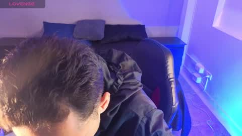 zack_isback online show from April 17, 8:23 pm