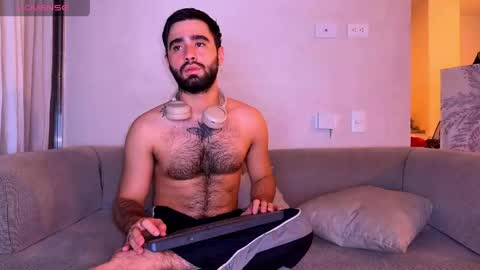 zack_sullivan22 online show from May 31, 1:03 am
