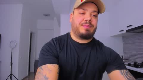 Snapshot of zackconnorsx chatting on February 6, 4:06 am Zack online show from February 6, 4:06 am