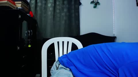 zackdriussyx online show from February 11, 2:35 am