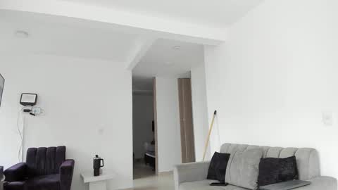 zadders_yb online show from March 8, 1:26 pm