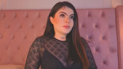 Snapshot of zafiiro_20 chatting on February 6, 11:24 am Zafiro online show from February 6, 11:24 am