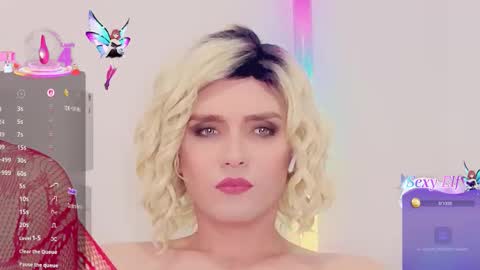 Snapshot of zagadka33333 chatting on January 19, 3:43 am Zagadka33333 online show from January 19, 3:43 am