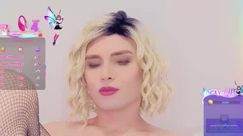 Snapshot of zagadka33333 chatting on February 11, 6:18 am Zagadka33333 online show from February 11, 6:18 am