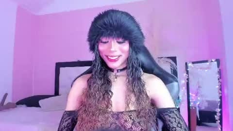 Snapshot of zahara___1 chatting on June 22, 3:58 am zahara___1 online show from June 22, 3:58 am