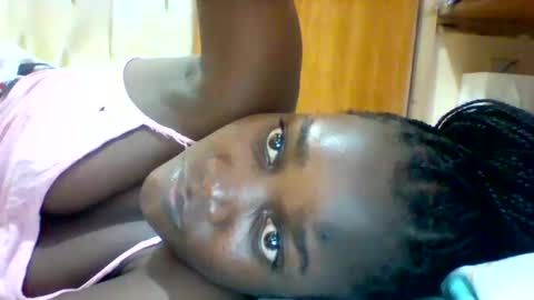 Snapshot of zainxxxx chatting on February 26, 7:27 pm zainxxxx online show from February 26, 7:27 pm