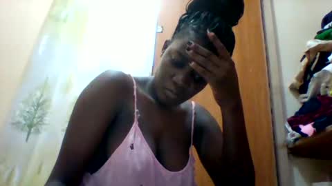 Snapshot of zainxxxx chatting on March 6, 12:09 pm zainxxxx online show from March 6, 12:09 pm