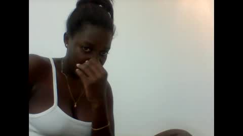 Snapshot of zainxxxx chatting on February 4, 7:42 pm zainxxxx online show from February 4, 7:42 pm