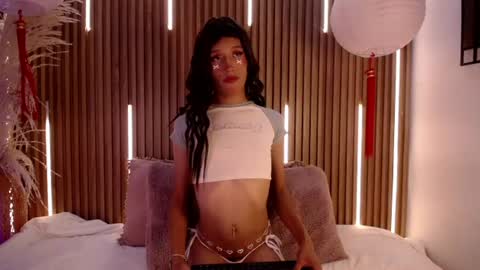 Zaira  online show from July 16, 3:45 am