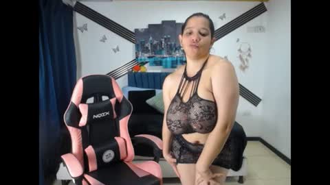 zalomme1 online show from July 13, 1:47 pm