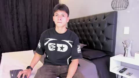 Samuel online show from July 11, 7:27 pm