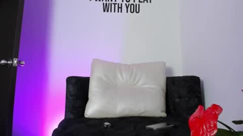 zamira_taylor online show from February 27, 1:59 am