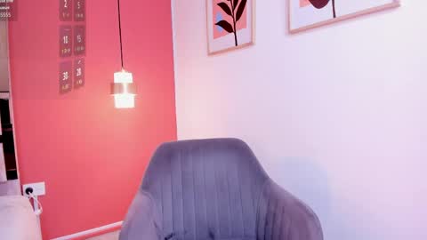 zamira_taylor online show from May 15, 10:50 pm