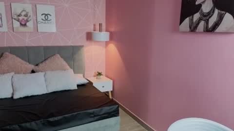 Snapshot of zara__sweet chatting on June 16, 3:36 pm Zara Sweet online show from June 16, 3:36 pm