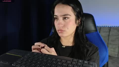 zaradames_ online show from April 19, 5:07 am