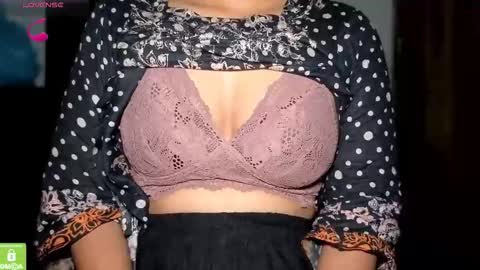 zararaina online show from February 17, 12:18 am