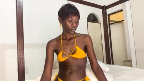 zaria_amara online show from June 24, 7:02 pm